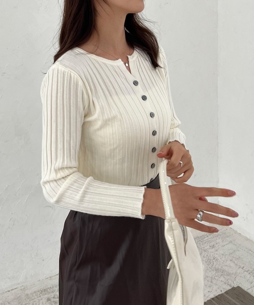 Lamoa(ラモア)の「Lamoa/リブニット コンパクト カーディガン(カーディガン/ボレロ・レディース・ホワイト/グレー/ブラック/アイボリー/ベージュ・FREE)」の21枚目の写真