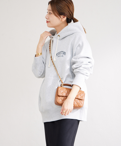 Champion（チャンピオン）の「別注【CHAMPION/チャンピオン】SMU Reverse weave Sweat Hoodie：フーディー（パーカー・レディース・チャコールグレー/ブラック/ネイビー・X-LARGE）」の3枚目の写真