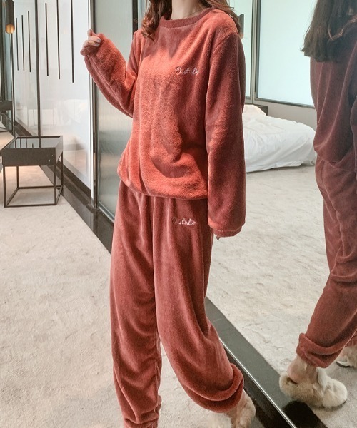 gossip！ロサンゼルス（ゴシップロサンゼルス）の「もこもこプルオーバーセットアップ（ルームウェア/パジャマ・レディース・ブラック/モカ/ピンク/ライトピンク/ライトブルー/グレー・FREE）」の5枚目の写真