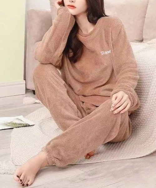 gossip！ロサンゼルス（ゴシップロサンゼルス）の「もこもこプルオーバーセットアップ（ルームウェア/パジャマ・レディース・ブラック/モカ/ピンク/ライトピンク/ライトブルー/グレー・FREE）」の18枚目の写真