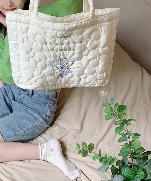 aimoha（アイモハ）の「フラワー刺繍トートバッグ（トートバッグ・レディース・ホワイト系その他/ホワイト系その他2/ホワイト系その他3/ホワイト系その他4・FREE）」の16枚目の写真