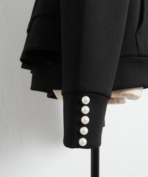 tocco closet（トッコ　クローゼット）の「袖口パール付きバックフリルパーカー（パーカー・レディース・ブラック/ベージュ・M）」の19枚目の写真