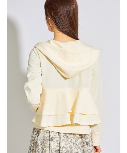 tocco closet（トッコ　クローゼット）の「袖口パール付きバックフリルパーカー（パーカー・レディース・ブラック/ベージュ・M）」の6枚目の写真