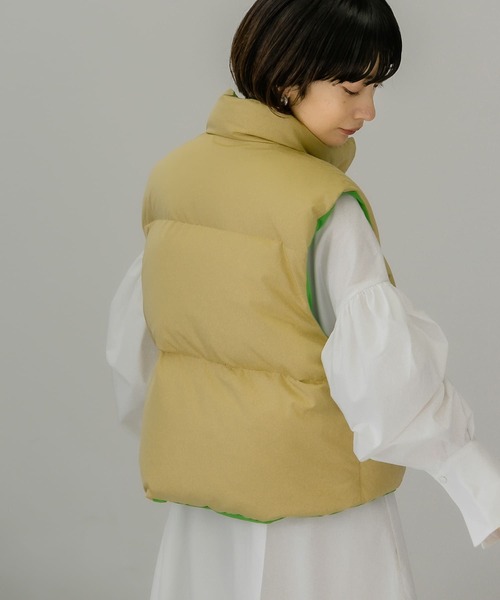 KBF(ケイビーエフ)の「リバーシブルグリーンダウンベスト(ダウンベスト・レディース・ベージュ/ブラウン・ONE)」の3枚目の写真