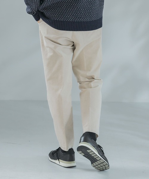 URBAN RESEARCH ROSSO MEN(アーバンリサーチロッソメン)の「『一部WEB限定カラー』『UR TECH』コーデュロイテーパードパンツ(その他パンツ・メンズ・ブラック/ブラウン/アイボリー・MEDIUM/LARGE/X-LARGE)」の20枚目の写真