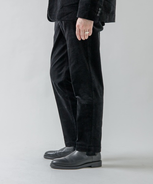 URBAN RESEARCH ROSSO MEN(アーバンリサーチロッソメン)の「『一部WEB限定カラー』『UR TECH』コーデュロイテーパードパンツ(その他パンツ・メンズ・ブラック/ブラウン/アイボリー・MEDIUM/LARGE/X-LARGE)」の5枚目の写真