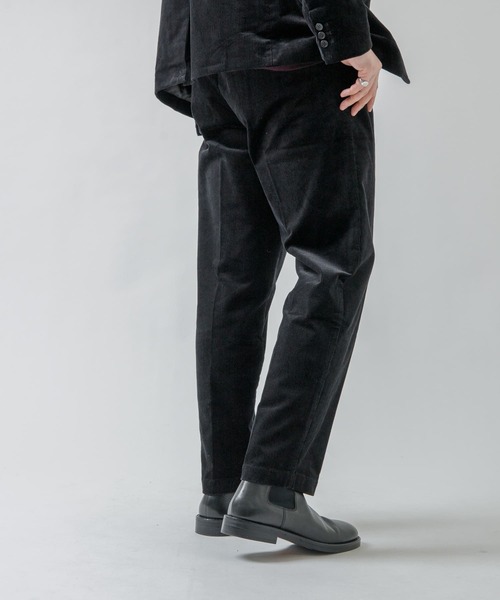 URBAN RESEARCH ROSSO MEN(アーバンリサーチロッソメン)の「『一部WEB限定カラー』『UR TECH』コーデュロイテーパードパンツ(その他パンツ・メンズ・ブラック/ブラウン/アイボリー・MEDIUM/LARGE/X-LARGE)」の21枚目の写真