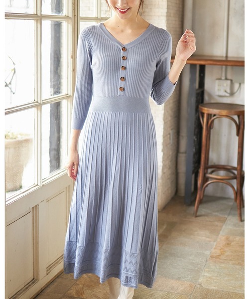 tocco closet(トッコ クローゼット)の「ヘンリーネック裾透かし編み切り替えリブニットワンピース(ワンピース・レディース・ブラック/ボルドー/グレイッシュブルー・M)」の1枚目の写真