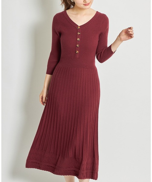 tocco closet(トッコ クローゼット)の「ヘンリーネック裾透かし編み切り替えリブニットワンピース(ワンピース・レディース・ブラック/ボルドー/グレイッシュブルー・M)」の5枚目の写真