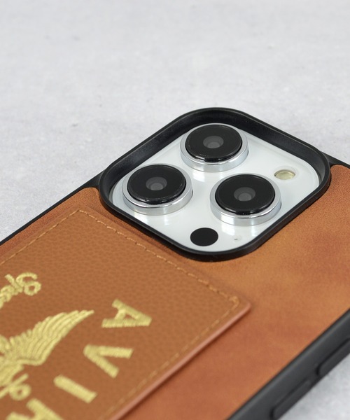 AVIREX（アヴィレックス）の「iPhone14 iPhone14Pro iPhone13 カード収納付き アヴィレックス 背面 スマホケース [刺繍ロゴ]（スマホケース/カバー・メンズ・ブラック/ブラウン・O/N）」の20枚目の写真