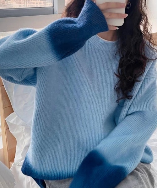 Dalfwin(ダールフィン)の「グラデーションビッグニットプルオーバー(ニット/セーター・レディース・ピンク/グリーン/グレー/ブルー・FREE)」の3枚目の写真