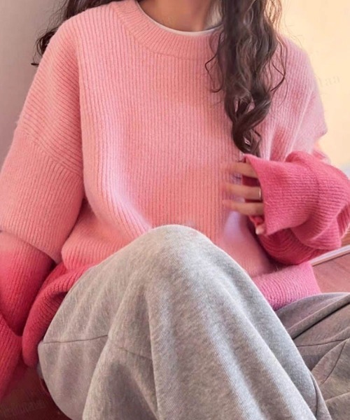 Dalfwin(ダールフィン)の「グラデーションビッグニットプルオーバー(ニット/セーター・レディース・ピンク/グリーン/グレー/ブルー・FREE)」の10枚目の写真