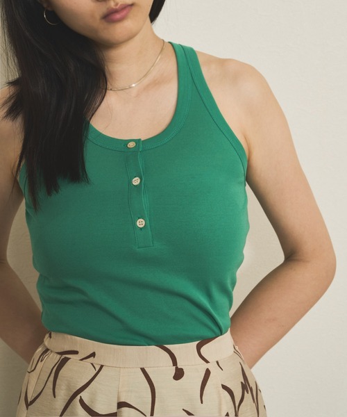 audrey and john wad（オードリーアンドジョンワッド）の「強撚フライスヘンリーネックタンクトップ -手洗い可-（タンクトップ・レディース・ライラック/ブラック/ライトグリーン/ホワイト・FREE）」の3枚目の写真