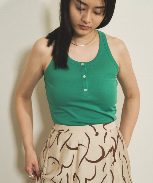 audrey and john wad（オードリーアンドジョンワッド）の「強撚フライスヘンリーネックタンクトップ -手洗い可-（タンクトップ・レディース・ライラック/ブラック/ライトグリーン/ホワイト・FREE）」の15枚目の写真