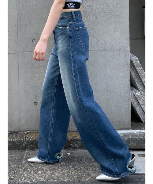 EMODA(エモダ)の「ムードヴィンテージルーズジーンズ(デニムパンツ・レディース・ブラック/ブルー・SMALL/MEDIUM)」の5枚目の写真