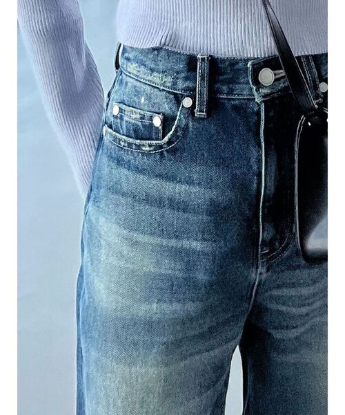 EMODA(エモダ)の「ムードヴィンテージルーズジーンズ(デニムパンツ・レディース・ブラック/ブルー・SMALL/MEDIUM)」の20枚目の写真