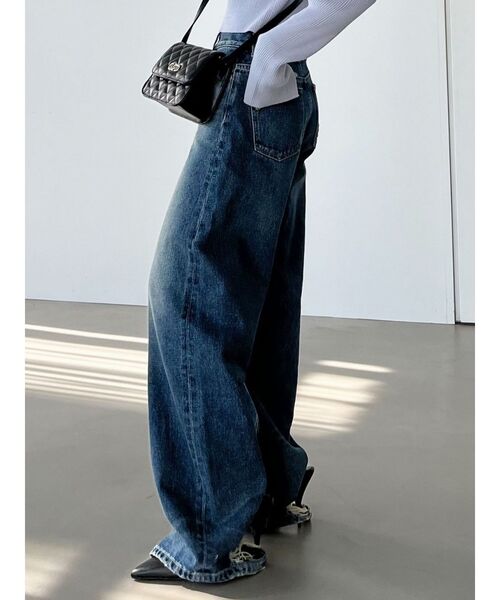 EMODA(エモダ)の「ムードヴィンテージルーズジーンズ(デニムパンツ・レディース・ブラック/ブルー・SMALL/MEDIUM)」の21枚目の写真