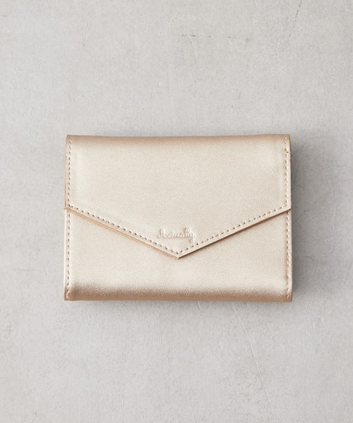 Actually（アクチュアリー）の「カウレザーウォレット B7サイズ（財布・レディース・グレイッシュベージュ/ゴールド/イエロー/ラベンダー・フリー）」の14枚目の写真