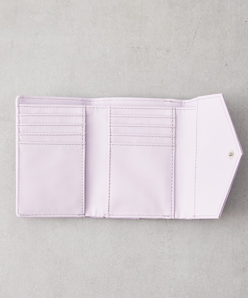 Actually（アクチュアリー）の「カウレザーウォレット B7サイズ（財布・レディース・グレイッシュベージュ/ゴールド/イエロー/ラベンダー・フリー）」の19枚目の写真