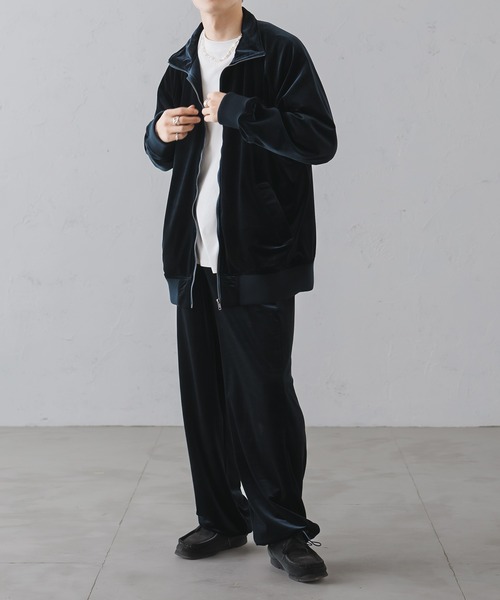 epnok（エプノック）の「ベロアルーズトラックパンツ/Velour Loose Track Pants（その他パンツ・メンズ・ブラウン/ネイビー・MEDIUM/LARGE）」の9枚目の写真