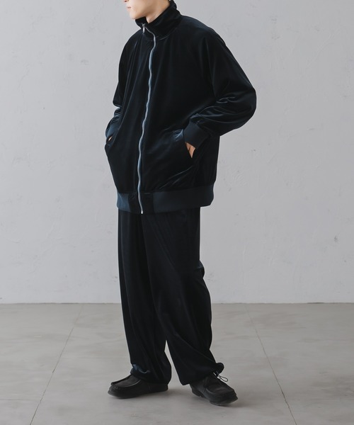 epnok（エプノック）の「ベロアルーズトラックパンツ/Velour Loose Track Pants（その他パンツ・メンズ・ブラウン/ネイビー・MEDIUM/LARGE）」の12枚目の写真