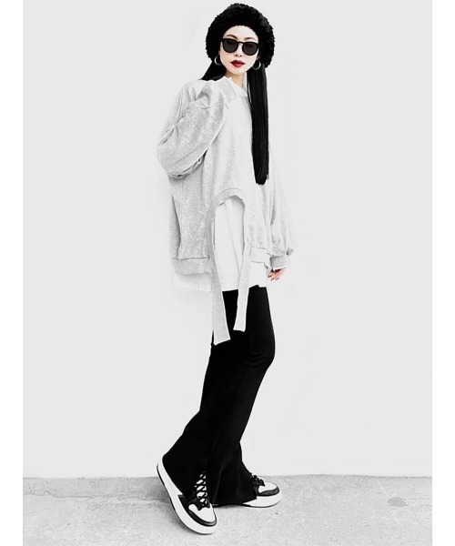 LVEU.（ラブユ.）の「Design hem volume sleeve sweat(Ai select) / デザインヘムボリュームスリーブスウェット（スウェット・レディース・グレー・FREE）」の8枚目の写真