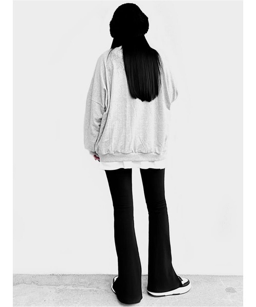 LVEU.（ラブユ.）の「Design hem volume sleeve sweat(Ai select) / デザインヘムボリュームスリーブスウェット（スウェット・レディース・グレー・FREE）」の6枚目の写真