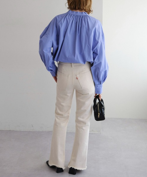 DISCOAT（ディスコート）の「【前後2WAY】ブロードボウタイブラウス（シャツ/ブラウス・レディース・オフホワイト/サックスブルー・FREE）」の22枚目の写真
