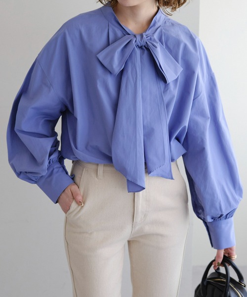 DISCOAT（ディスコート）の「【前後2WAY】ブロードボウタイブラウス（シャツ/ブラウス・レディース・オフホワイト/サックスブルー・FREE）」の14枚目の写真
