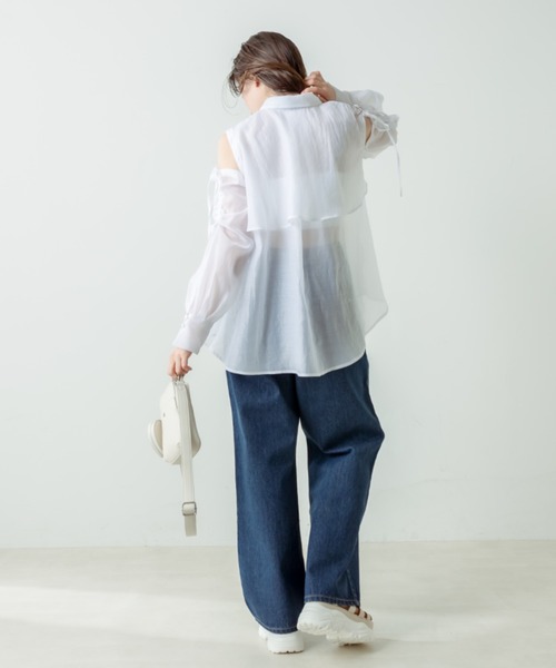 OLIVE des OLIVE（オリーブデオリーブ）の「肩あきフレアシャツ　1031040130（シャツ/ブラウス・レディース・グレイッシュベージュ/オフホワイト/サックスブルー/ピンク/ブルー系その他/ブルー系その他2・FREE）」の9枚目の写真