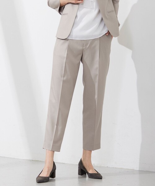 J.PRESS(ジェイプレス)の「【セットアップ対応・洗える・UVケア・速乾】 OXIJEWELストレッチ テーパード パンツ(その他パンツ・レディース・ライトグレー系/ベージュ系/ネイビー系・T13/T15/T17)」の1枚目の写真