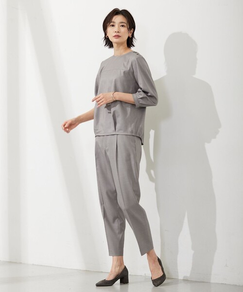 J.PRESS(ジェイプレス)の「【セットアップ対応・洗える・UVケア・速乾】 OXIJEWELストレッチ テーパード パンツ(その他パンツ・レディース・ライトグレー系/ベージュ系/ネイビー系・T13/T15/T17)」の22枚目の写真