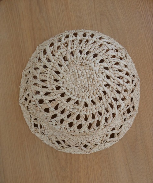 TRUNC（トランクエイティーエイト）の「Bohemian Bucket Raffia Hat（キャップ・レディース・ベージュ/ブラック・FREE）」の17枚目の写真