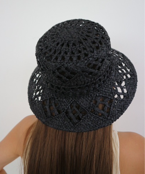 TRUNC（トランクエイティーエイト）の「Bohemian Bucket Raffia Hat（キャップ・レディース・ベージュ/ブラック・FREE）」の5枚目の写真