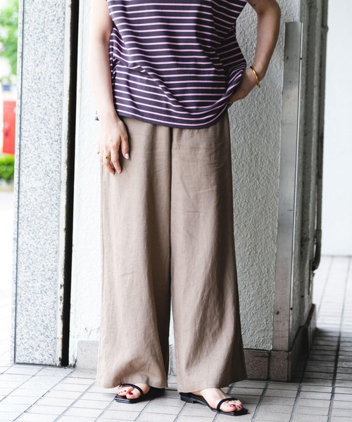 ITEMS URBANRESEARCH（アイテムズ アーバンリサーチ）の「リネンレーヨンワイドパンツ（その他パンツ・レディース・モカ/グリーン/ストライプ/ホワイト系その他/ブラック系その他/ネイビー・MEDIUM/SMALL）」の4枚目の写真