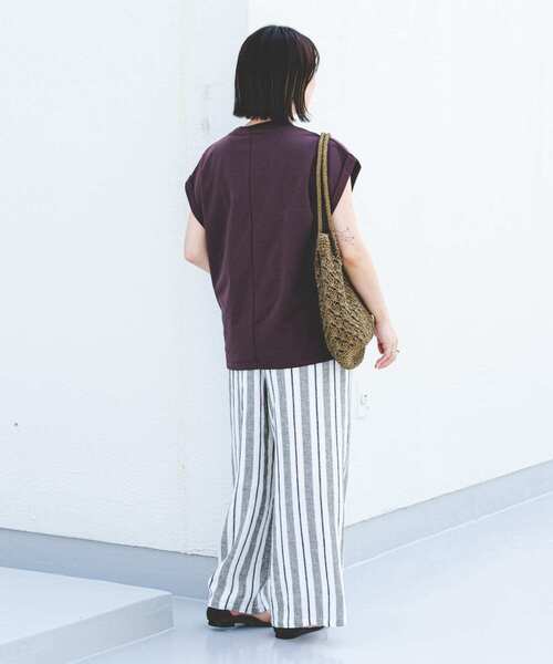 ITEMS URBANRESEARCH（アイテムズ アーバンリサーチ）の「リネンレーヨンワイドパンツ（その他パンツ・レディース・モカ/グリーン/ストライプ/ホワイト系その他/ブラック系その他/ネイビー・MEDIUM/SMALL）」の9枚目の写真