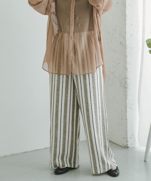 ITEMS URBANRESEARCH（アイテムズ アーバンリサーチ）の「リネンレーヨンワイドパンツ（その他パンツ・レディース・モカ/グリーン/ストライプ/ホワイト系その他/ブラック系その他/ネイビー・MEDIUM/SMALL）」の13枚目の写真