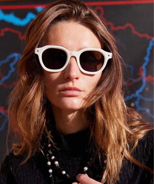 MAISON SPECIAL（メゾンスペシャル）の「【WEB限定】《ユニセックスアイテム》コンビレンズボストンサングラス【MAISON SPECIAL/メゾンスペシャル】（サングラス・メンズ・レッド/ブラウン/イエロー/ホワイト/ブラック/ライトグレー・FREE）」の22枚目の写真