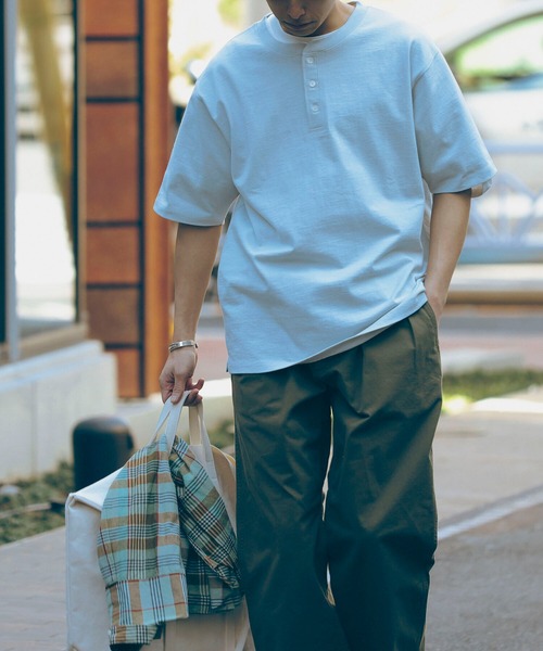 B:MING by BEAMS（ビーミングバイビームス）の「【WEB限定/UNISEX】B:MING by BEAMS / ヘビーウェイト 3ボタン ヘンリーネック Tシャツ（Tシャツ/カットソー・メンズ・オフホワイト/ネイビー/サックスブルー/ブラック/ブルー系その他・MEDIUM/LARGE/X-LARGE）」の12枚目の写真