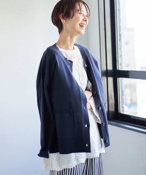 LEPSIM(レプシィム)の「12ゲージ洗えるクルーカーディガン 185800(ニット/セーター・レディース・オレンジ/ネイビー/グレイッシュベージュ・FREE)」の19枚目の写真