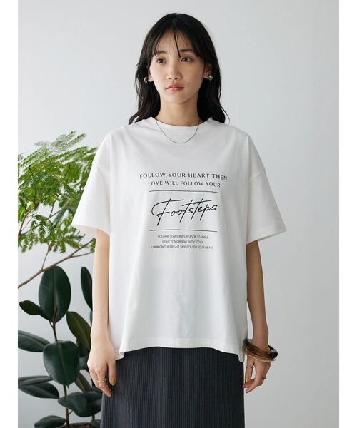 CRAFT STANDARD BOUTIQUE(クラフトスタンダードブティック)の「FOOTSTEPS tee(Tシャツ/カットソー・レディース・ホワイト/モカ/ネイビー・M/L)」の8枚目の写真
