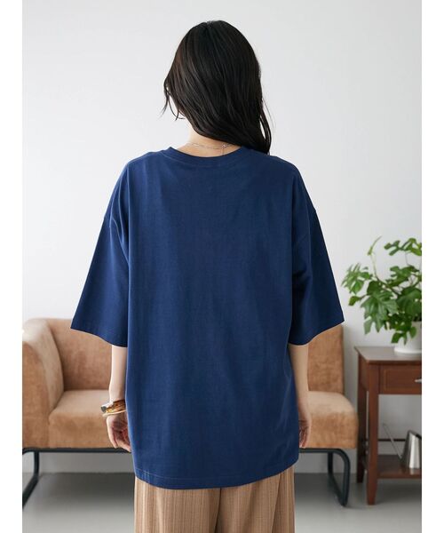 CRAFT STANDARD BOUTIQUE(クラフトスタンダードブティック)の「FOOTSTEPS tee(Tシャツ/カットソー・レディース・ホワイト/モカ/ネイビー・M/L)」の17枚目の写真
