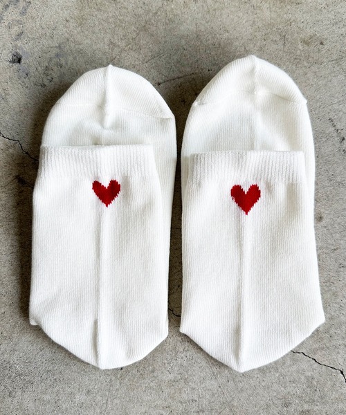 SHIZUTA（シズタ）の「SZT:後ろ バックハート　クルーソックス（ソックス/靴下・レディース・ホワイト/チャコールグレー/ブラック・FREE）」の5枚目の写真
