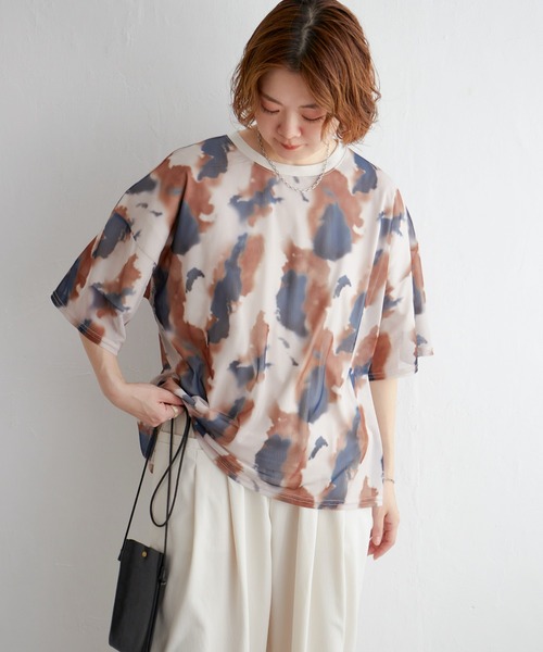 notch.(ノッチ)の「水彩柄シアーTシャツ(Tシャツ/カットソー・レディース・ネイビー/ブラウン/イエロー・M)」の2枚目の写真