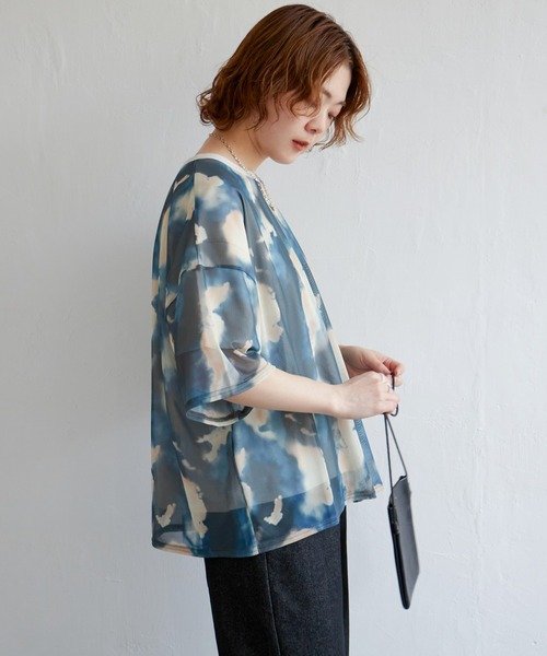 notch.(ノッチ)の「水彩柄シアーTシャツ(Tシャツ/カットソー・レディース・ネイビー/ブラウン/イエロー・M)」の4枚目の写真