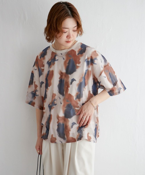 notch.(ノッチ)の「水彩柄シアーTシャツ(Tシャツ/カットソー・レディース・ネイビー/ブラウン/イエロー・M)」の10枚目の写真