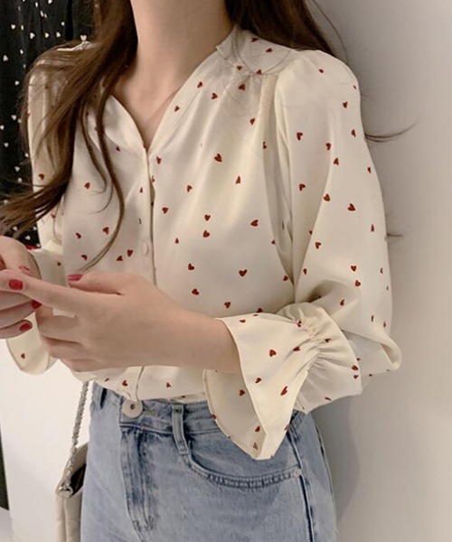 DiamondHearts（ダイヤモンドハーツ）の「ハート柄シフォンシャツ（シャツ/ブラウス・レディース・ブラック/ベージュ/レッド・MEDIUM/LARGE/X-LARGE）」の3枚目の写真