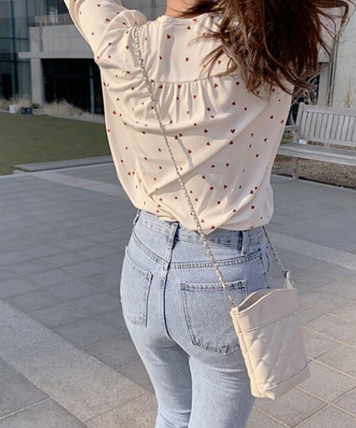 DiamondHearts（ダイヤモンドハーツ）の「ハート柄シフォンシャツ（シャツ/ブラウス・レディース・ブラック/ベージュ/レッド・MEDIUM/LARGE/X-LARGE）」の5枚目の写真