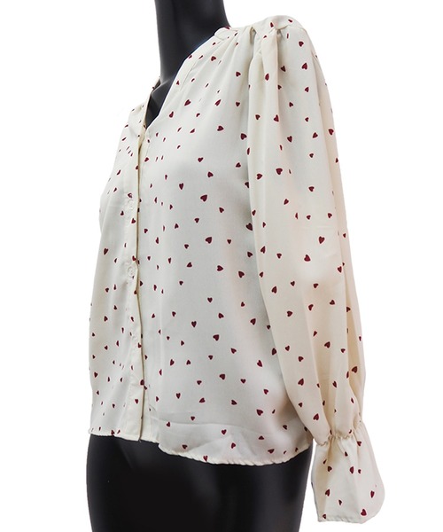 DiamondHearts（ダイヤモンドハーツ）の「ハート柄シフォンシャツ（シャツ/ブラウス・レディース・ブラック/ベージュ/レッド・MEDIUM/LARGE/X-LARGE）」の4枚目の写真