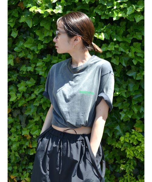 Ungrid（アングリッド）の「ヴィンテージウォッシュカラーTee（Tシャツ/カットソー・レディース・オレンジ/ブルー/ピンク/チャコールグレー・FREE）」の21枚目の写真